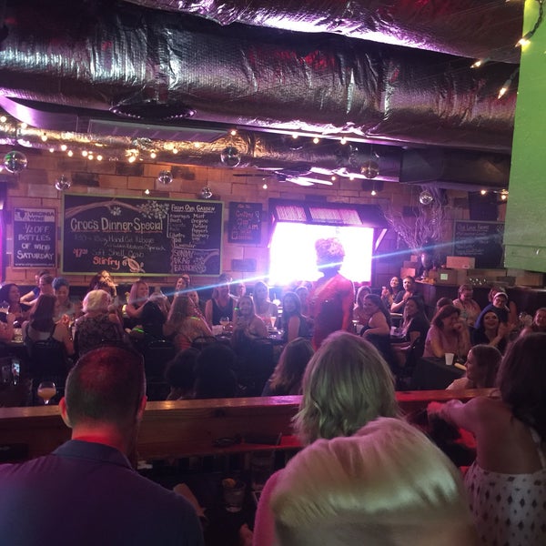 croc's 19th street bistro