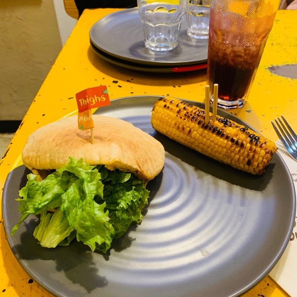 Photo taken at Nando&#39;s by Aphirat ♡ S. on 8/28/2019