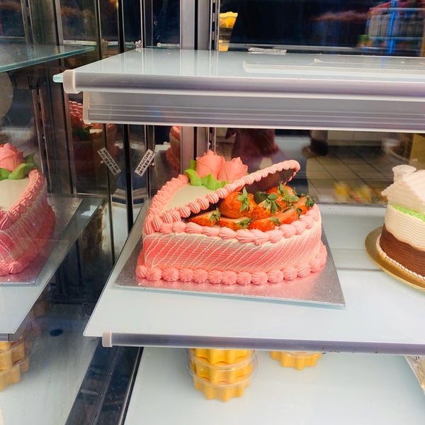 Photos at Golden Gate Cake Shop 金門餅家 Chinatown London, Greater London