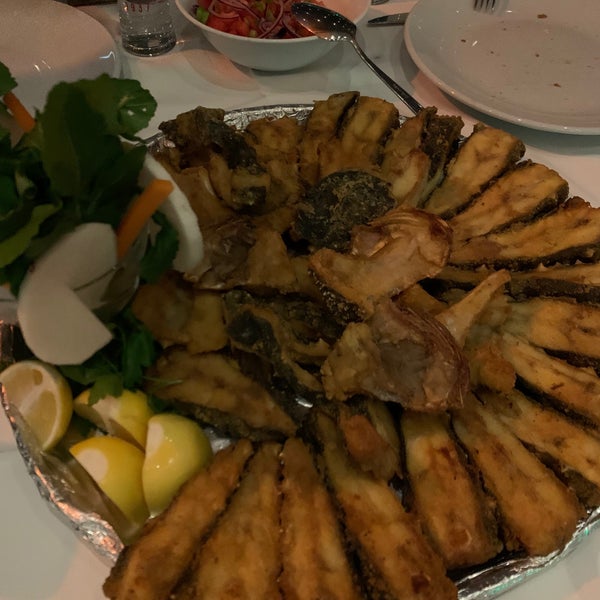Photo prise au Kamelya Restaurant par Hüseyin le11/23/2021