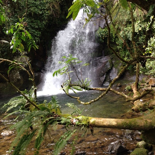 Secret falls. Природа вода водопад. Водопады ирландии. Secret falls. Secret falls.