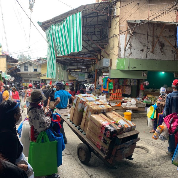 4/27/2021에 albertours r.님이 Baguio City Public Market에서 찍은 사진