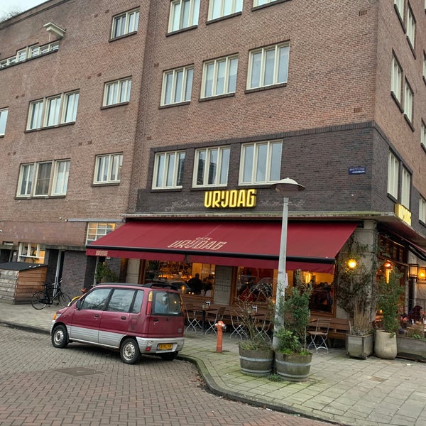 1/23/2020 tarihinde Amy B.ziyaretçi tarafından Café Vrijdag'de çekilen fotoğraf