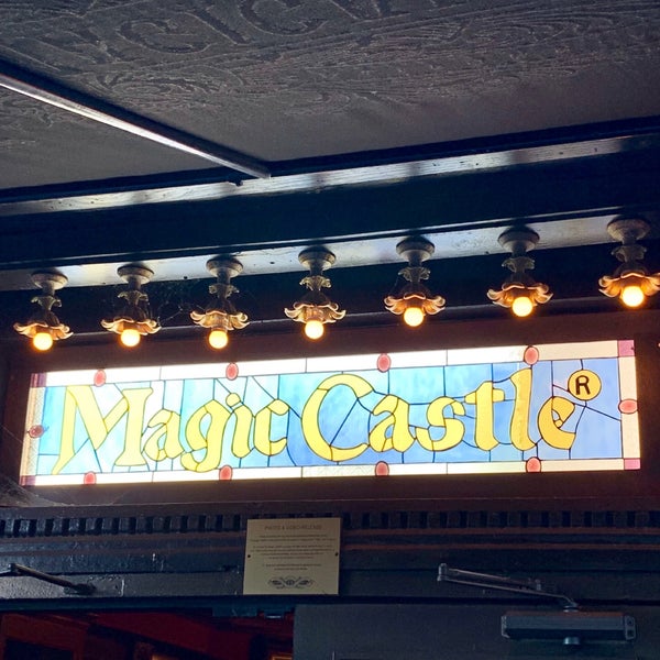 Снимок сделан в The Magic Castle пользователем Veronica R. 7/28/2019