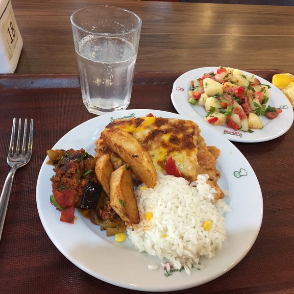 Sultanahmet Köftecisi Kavacık Kavacik