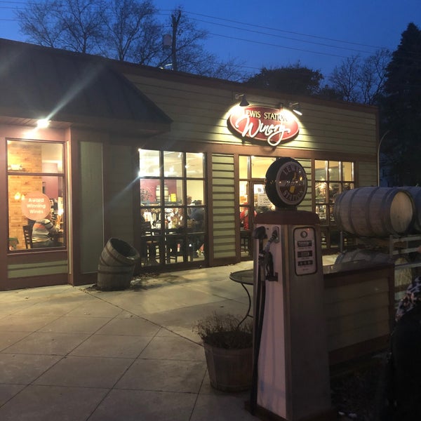 Photo taken at Lewis Station Winery by Jenny M. on 11/9/2019