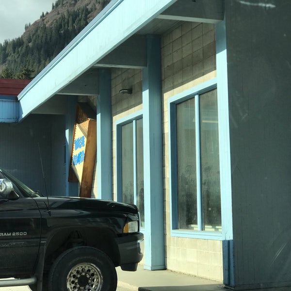 Alaska Laundry & Dry Cleaners Laundromat in Juneau