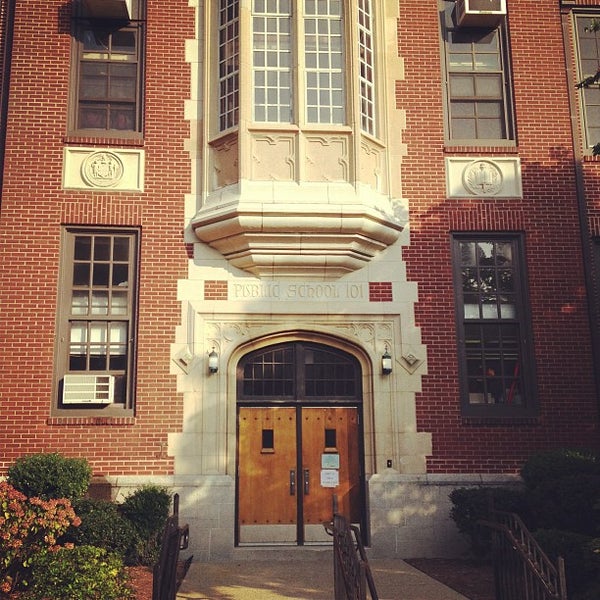 Photos At P S 101 The School In The Gardens Forest Hills 2