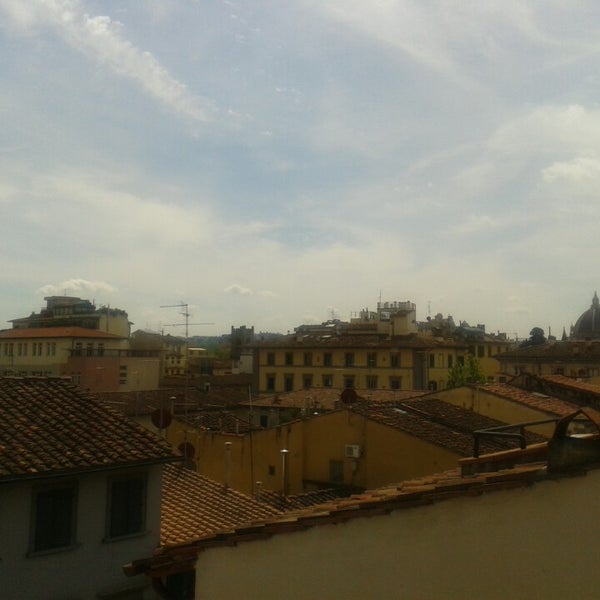 Foto scattata a Hotel Residence Palazzo Ricasoli da Marla M. il 4/18/2014