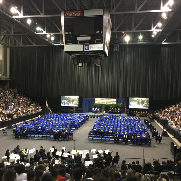 Photos at Ellis Davis Fieldhouse Southwest Dallas 3 tips from 275