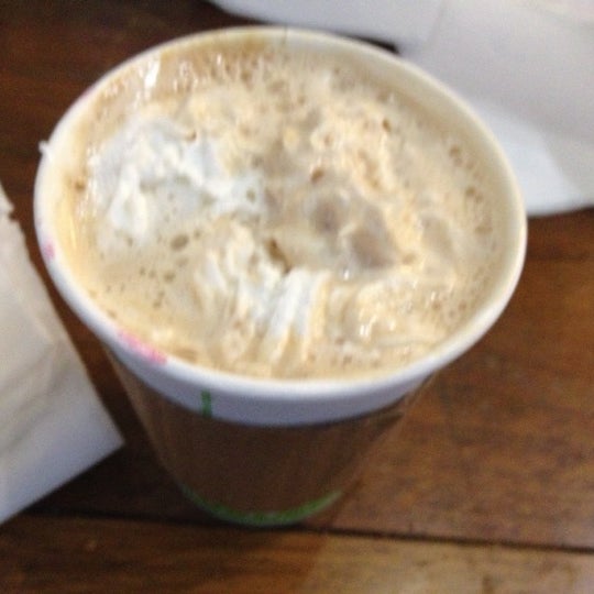 11/29/2012にLynn B.がGroundwork Coffeeで撮った写真