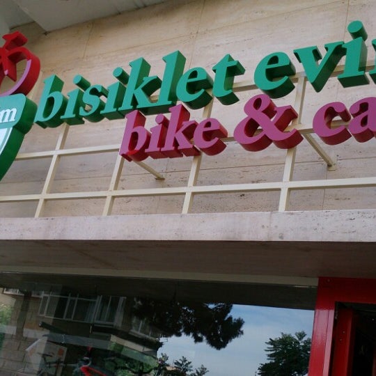 Foto tirada no(a) Bisiklet Evim Bike &amp; Cafe por &#39;@&#39; Emr em 6/11/2014