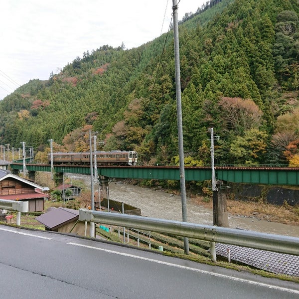 第六水窪川橋梁 (S字鉄橋/渡らずの鉄橋) 佐久間町 浜松市、静岡県