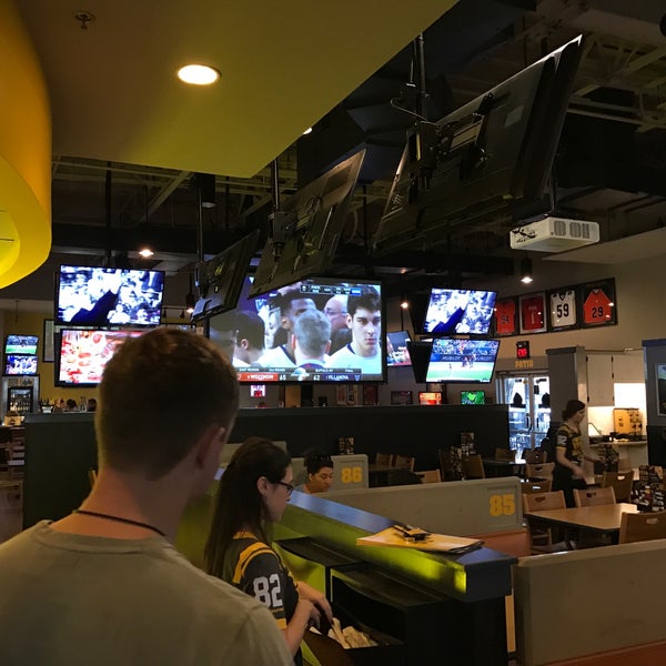 Buffalo Wild Wings Grill & Bar Wings Joint in Richmond