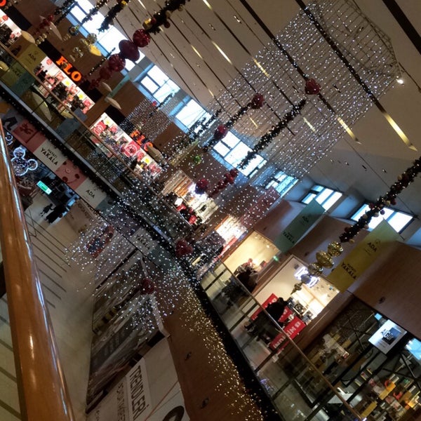 12/29/2019 tarihinde . ..ziyaretçi tarafından Ada Alışveriş Merkezi'de çekilen fotoğraf