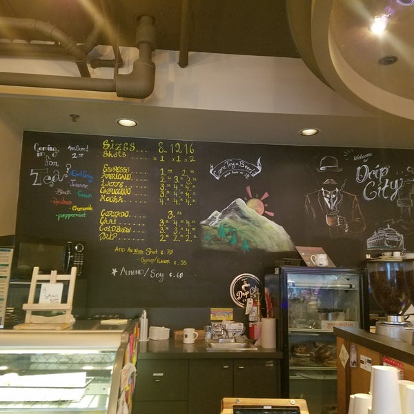 1/31/2018 tarihinde Vineetha R.ziyaretçi tarafından Drip City Coffee'de çekilen fotoğraf