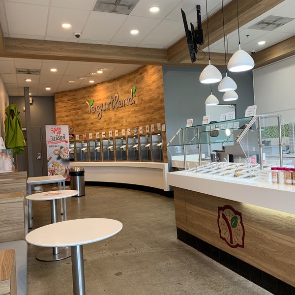 Yogurtland (Now Closed) Fullerton, CA