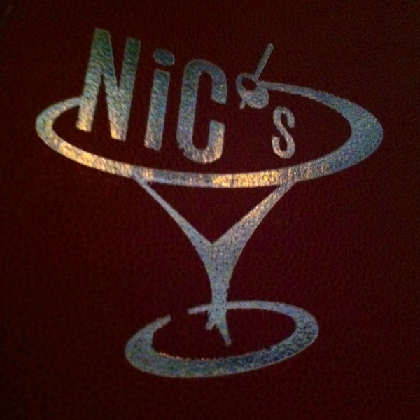 Foto tirada no(a) Nic&#39;s Martini Lounge por hoda007 em 8/10/2013