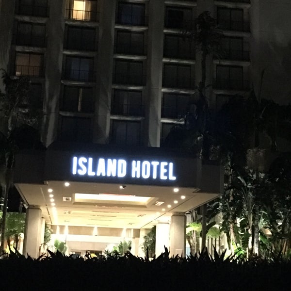 Снимок сделан в Island Hotel Newport Beach пользователем hoda007 1/21/2018