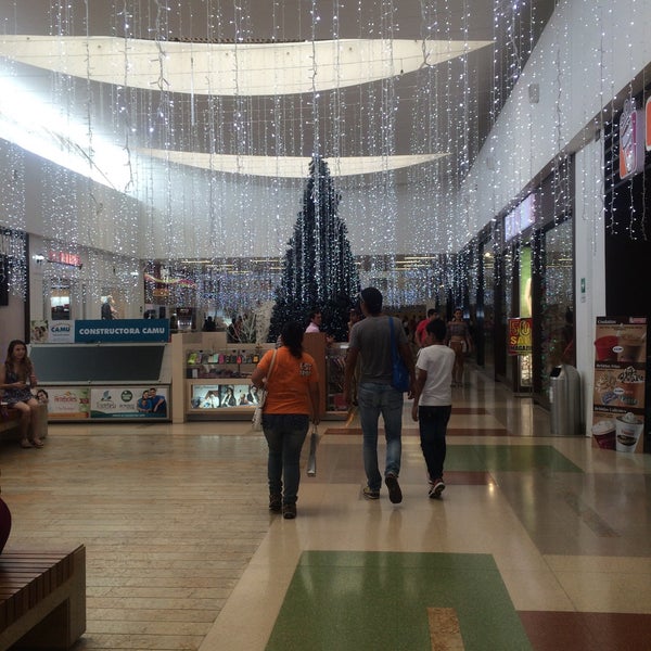 Foto scattata a Centro Comercial Unicentro Armenia da Julieta C. il 12/24/2014