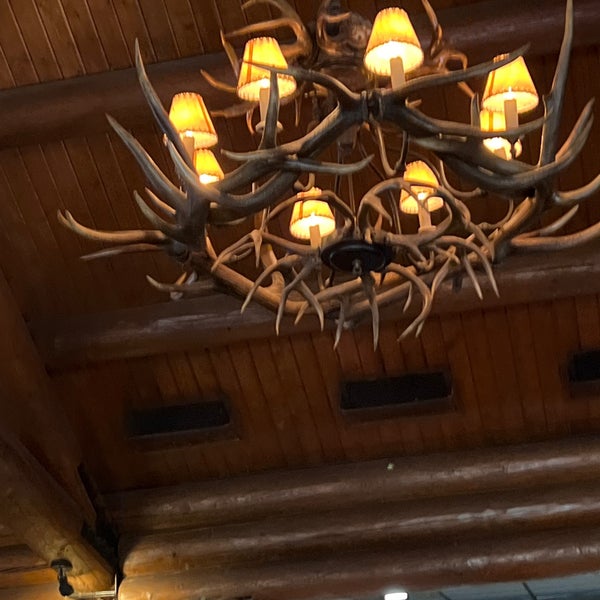 SPORTSMANS GRILLE TN 19 tips