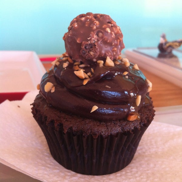 2/4/2015にRafael S.がSo Sweet Cupcakes &amp; Moreで撮った写真