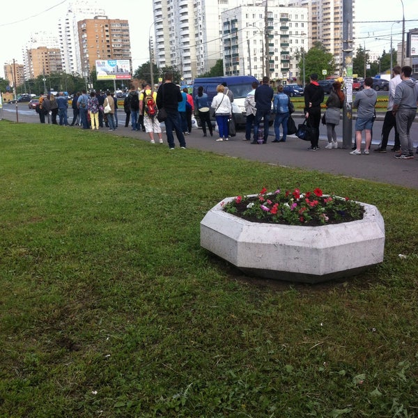 Погода сегодня в кузьминке. Погода сегодня в кузьминке. Парк кузьминки москва. Кузьминки осенние. Завод на кузьминском шоссе.