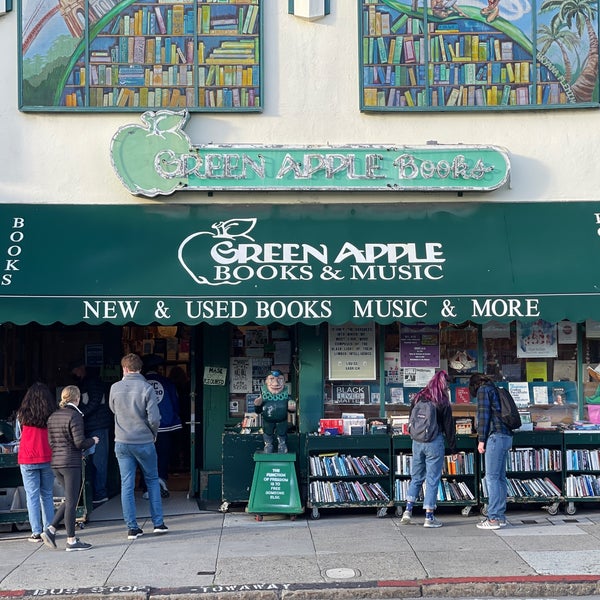 11/1/2021 tarihinde Will C.ziyaretçi tarafından Green Apple Books'de çekilen fotoğraf