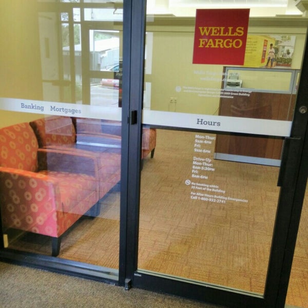 Wells Fargo Gainesville, FL