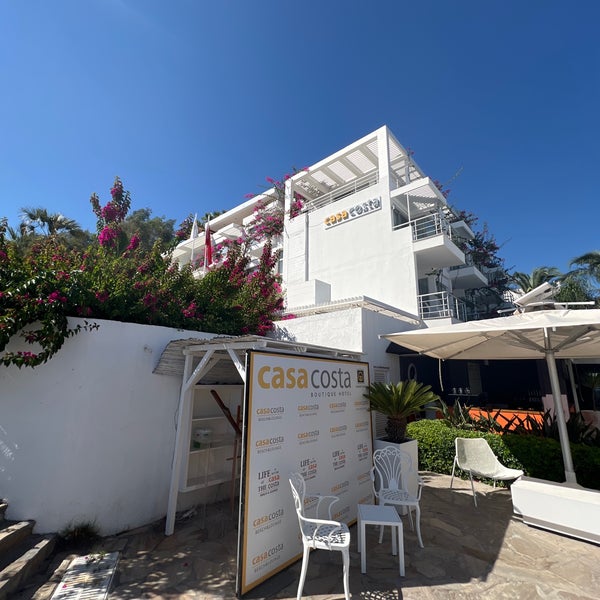 Foto tirada no(a) Casa Costa Beach &amp; Lounge por Suat B. em 9/9/2022