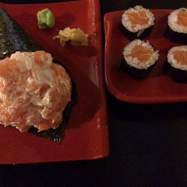 Comida japonesa gostosa e não demora a sair. Atendimento bom. Sugestão é pedir temaki: o preço é bom e o tamanho do temaki é bacana.