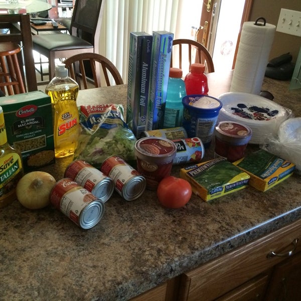 Super Fresh Market Department Store in Waukegan
