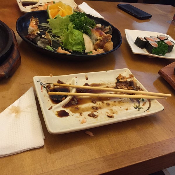 Photo taken at Itoshii sushi by Marlieth P. on 9/1/2015