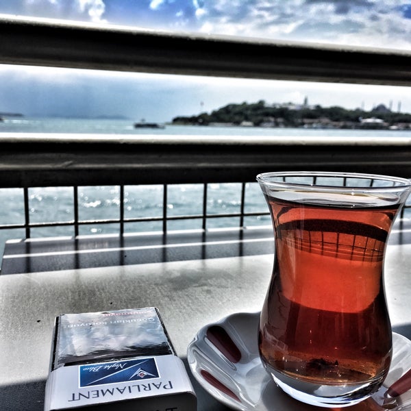 Das Foto wurde bei Restoran İstanbul Modern von Özgür Ş. am 8/16/2017 aufgenommen