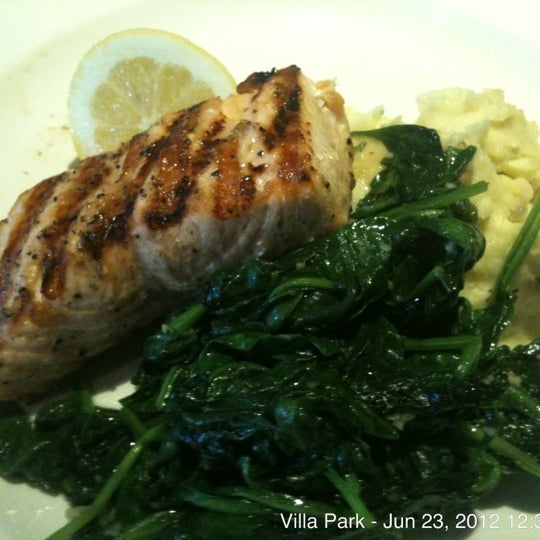 6/23/2012 tarihinde Rick I.ziyaretçi tarafından Devon Seafood &amp; Steak'de çekilen fotoğraf