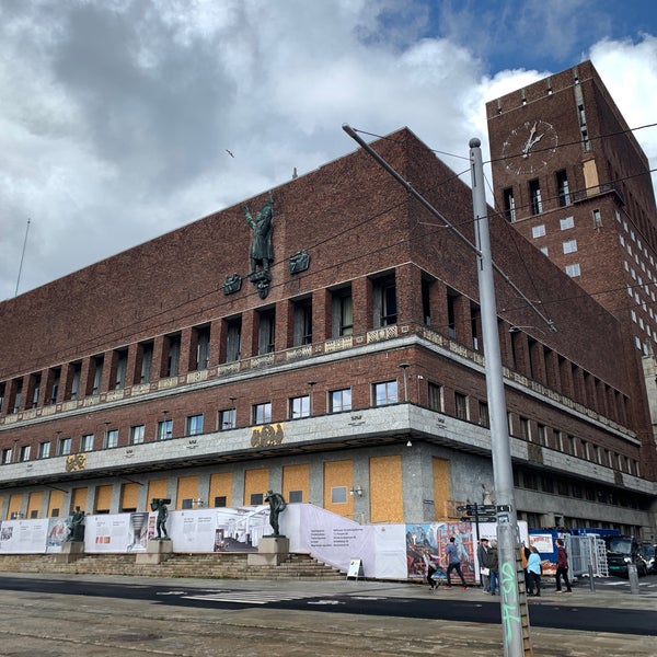 รูปภาพถ่ายที่ Oslo rådhus โดย Cindy W. เมื่อ 9/3/2019