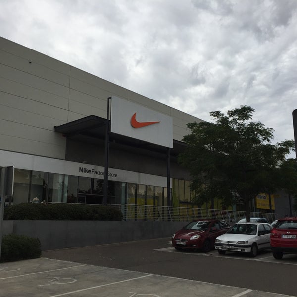 espíritu Ardiente sufrimiento Nike Factory Store - Centro comercial en Zaragoza