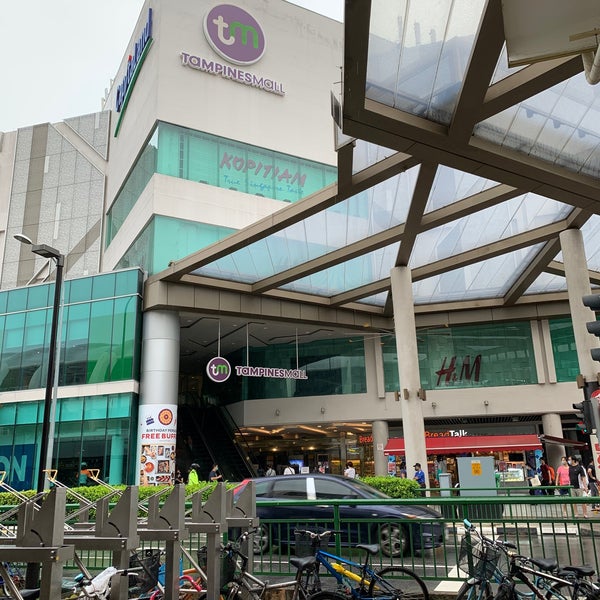 Das Foto wurde bei Tampines Mall von Ong Xiang 王. am 6/13/2020 aufgenommen
