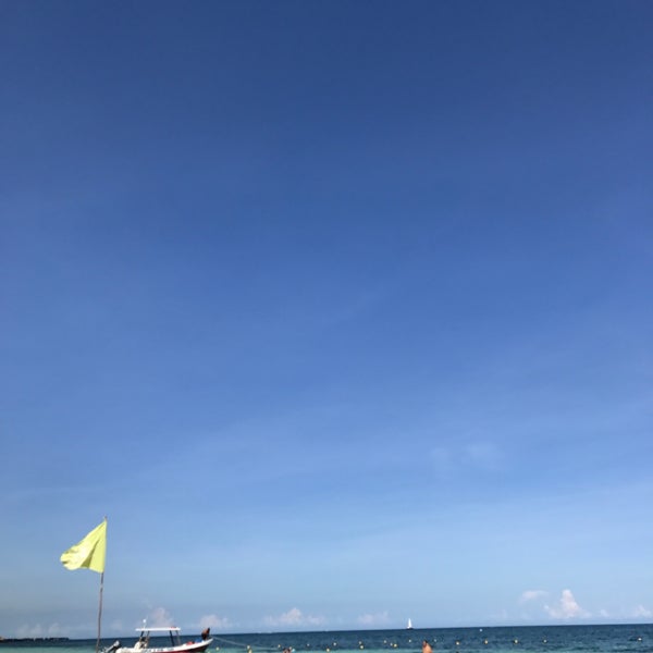 10/7/2016 tarihinde Ian R.ziyaretçi tarafından Único Beach'de çekilen fotoğraf