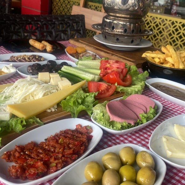 Photo taken at Salman Restaurant by Şeyma 🦋 on 4/18/2024