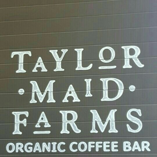 Foto tomada en Taylor Maid Farms Organic Coffee  por Vincent L. el 6/28/2016