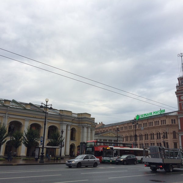 Foto tirada no(a) Nevsky Prospect por Evgenia Z. em 9/25/2015