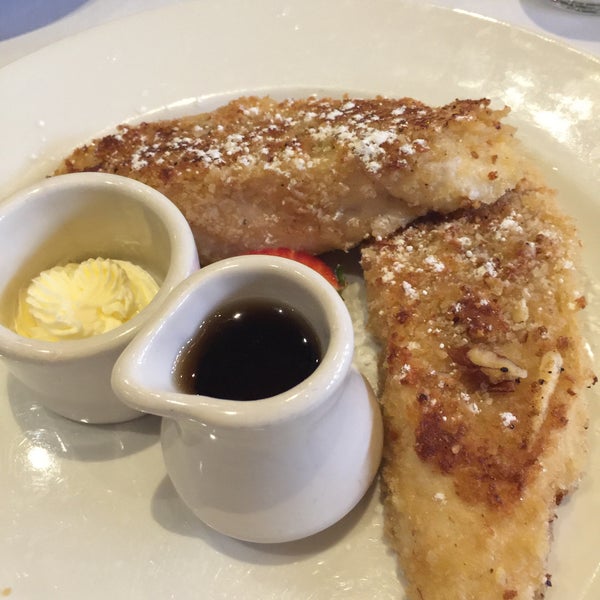 Breakfast brunch: French toast stuffed with bananas!!