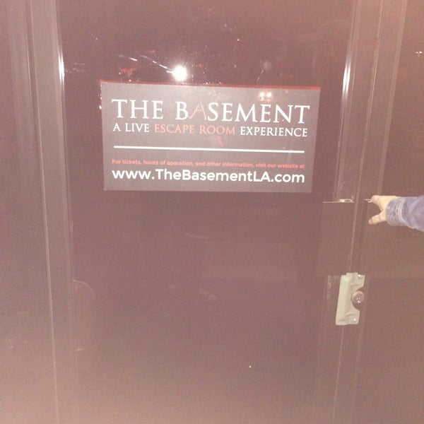 Photo taken at THE BASEMENT: A Live Escape Room Experience by Matt S. on 12/29/2014
