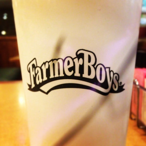 Photo taken at Farmer Boys by Carlos P. on 12/16/2013