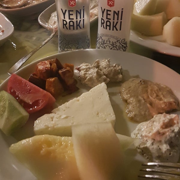 Photo taken at Adalı Cafe &amp; Restaurant by B on 8/12/2019