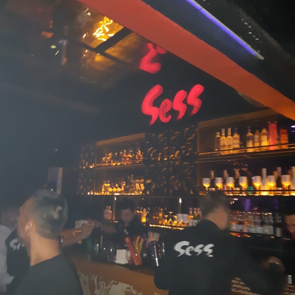 yastık düğmesi karısını anlatan erkekler