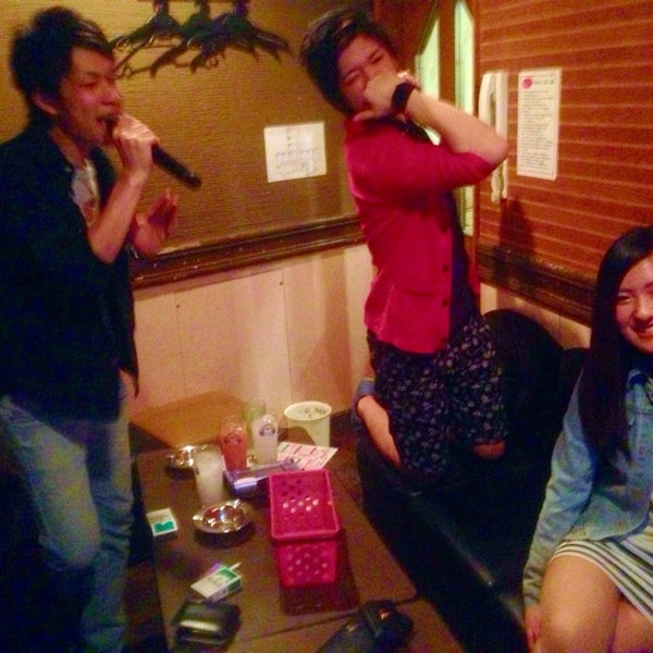 Fotos En ゲストハウス 三宮店 Ahora Cerrado Karaoke Bar En 神戸市