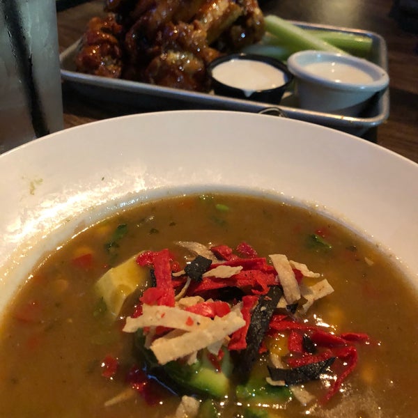 Photo taken at BJ&#39;s Restaurant &amp; Brewhouse by Stephen M. on 9/28/2019