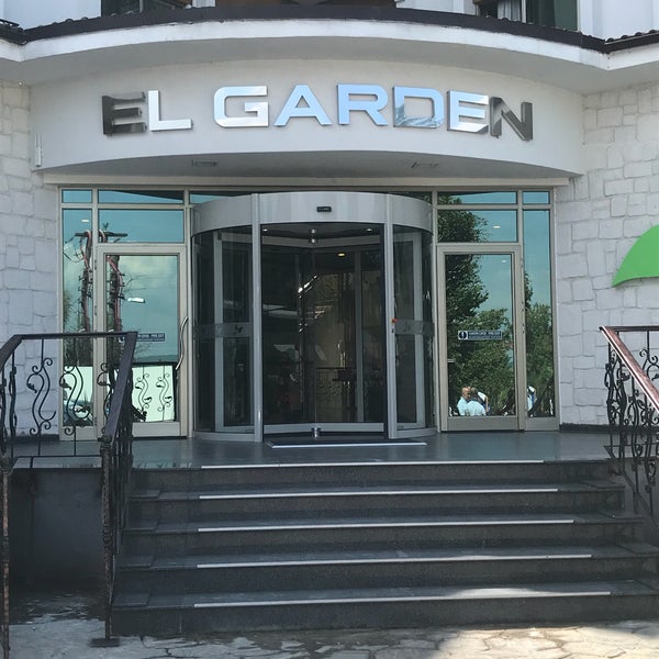 รูปภาพถ่ายที่ El Garden Hotel&amp;Residence โดย Hakan Y. เมื่อ 9/7/2018